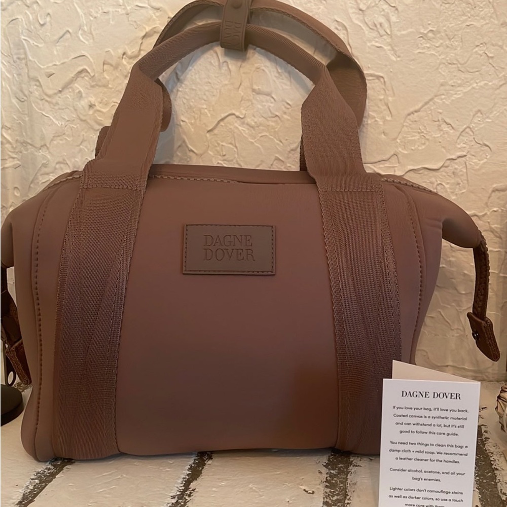 NWOT Dagne Dover Landon Carryall Small in Dune